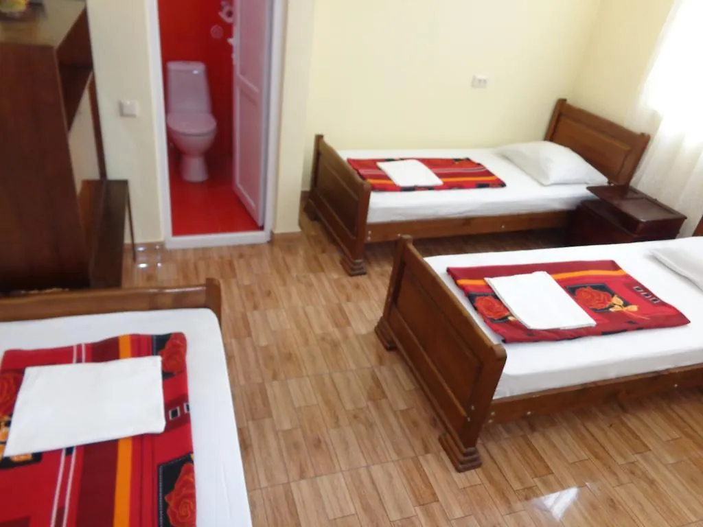 White Guest House Batumi